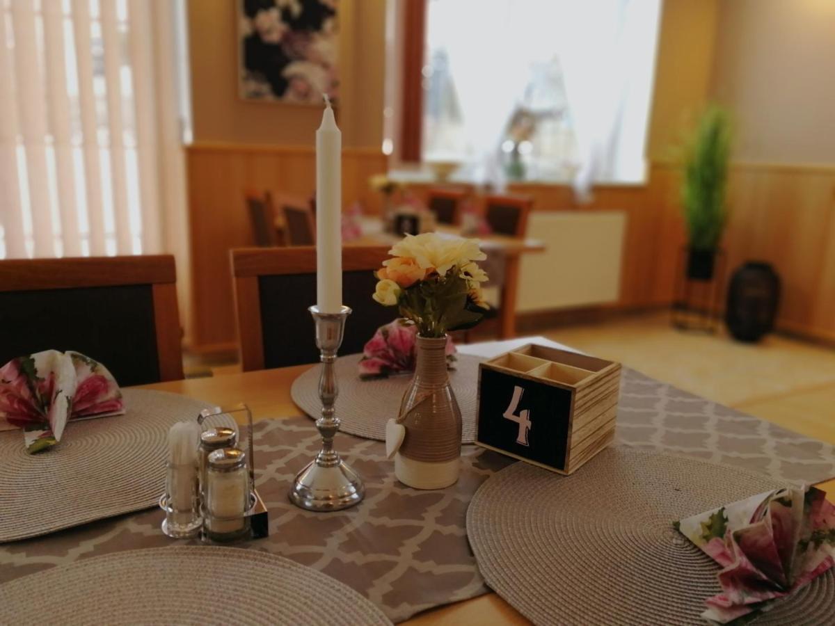 וארנסדורף Vzdelavaci Stredisko A Hotel מראה חיצוני תמונה