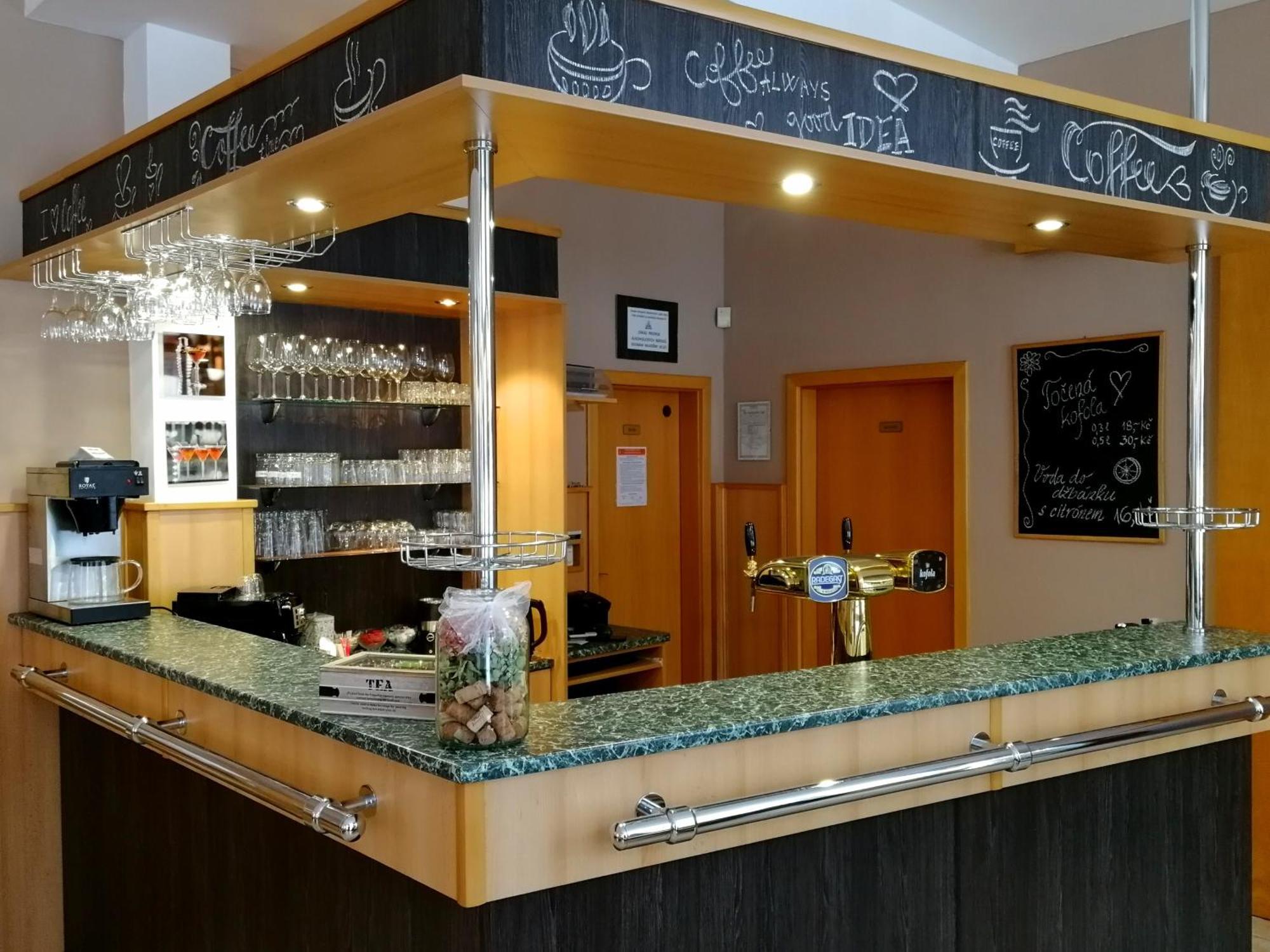 וארנסדורף Vzdelavaci Stredisko A Hotel מראה חיצוני תמונה